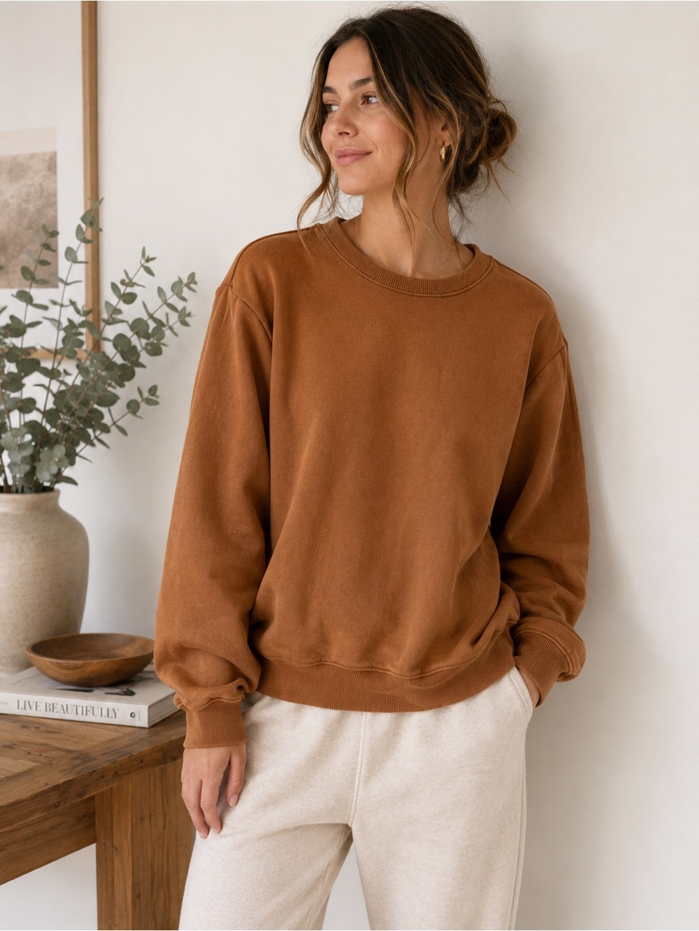 H&M Cropped Crewneck Sweatshirt in Rust Brown